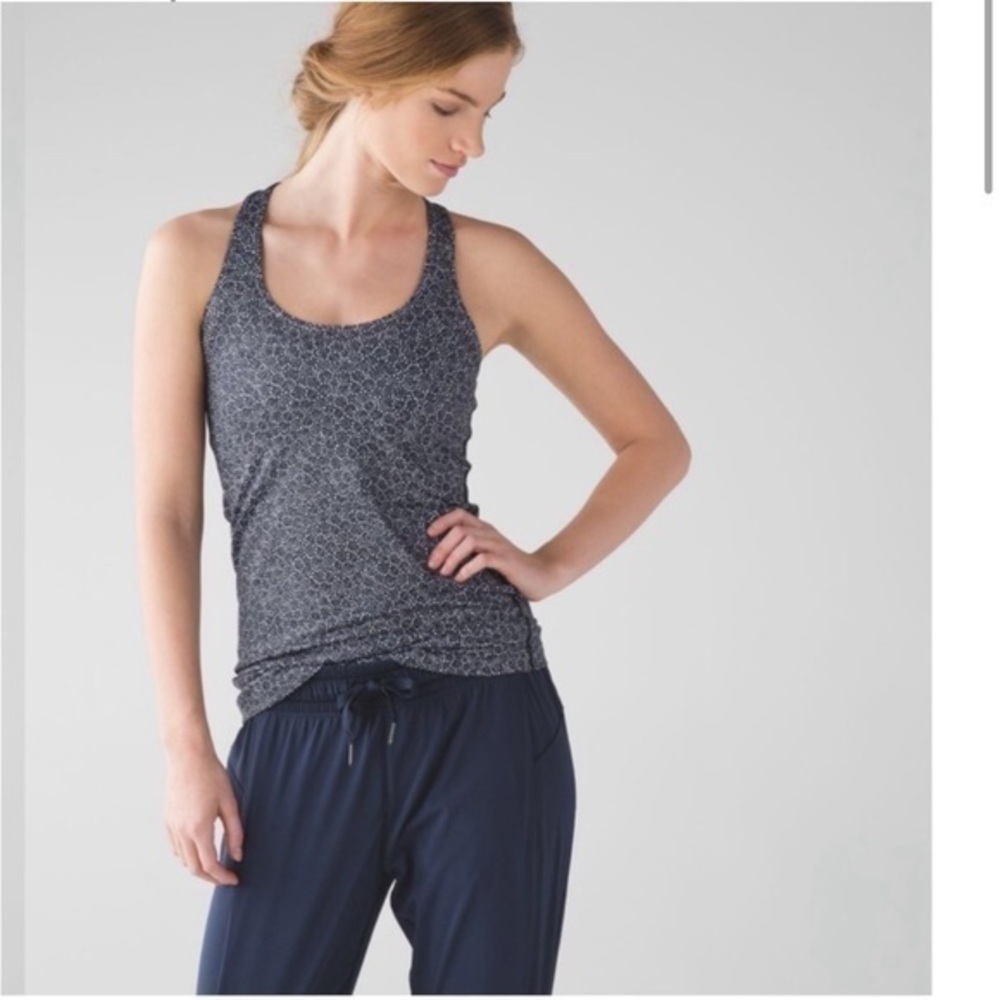 Lululemon Cool Racerback Flower‎ Freckle Print Size 4